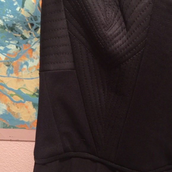 BCBGMaxAzria Dress - Picture 4 of 6